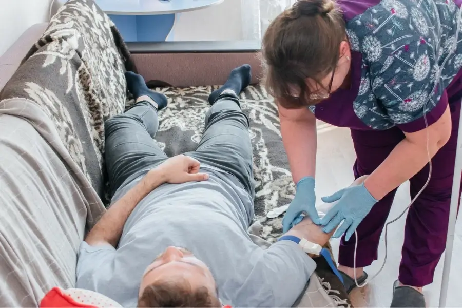 Срочный вывод из запоя в Ачинске: быстро, недорого
